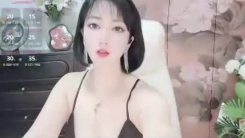 Mist Lili online show from 06.23.26