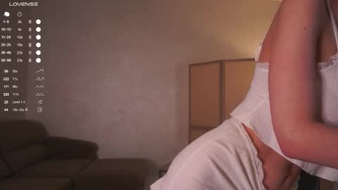 Mia online show from 10.19.25