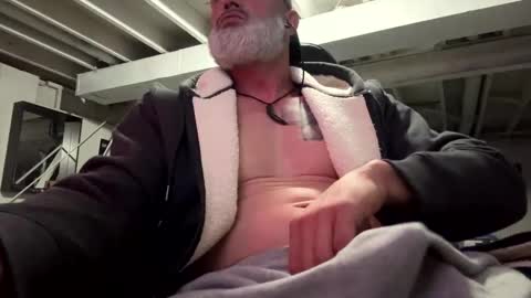 Snapshot of mister_bigg_dick chatting on 12.21.25 AJ online show from 12.21.25