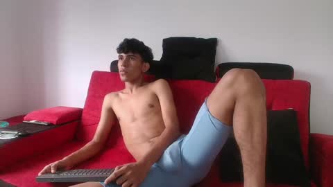 Snapshot of mister_jhonxxx chatting on 12.23.24 mister_jhonxxx online show from 12.23.24
