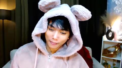 Snapshot of mister_officer chatting on 12.08.24 SAINT SACHI will make your day online show from 12.08.24