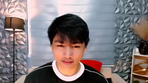 Snapshot of mister_officer chatting on 12.20.24 SAINT SACHI will make your day online show from 12.20.24