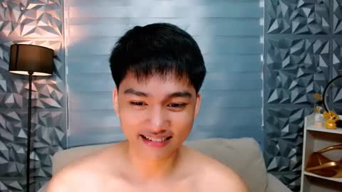 Snapshot of mister_officer chatting on 12.28.24 SAINT SACHI will make your day online show from 12.28.24