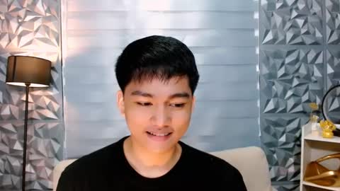 Snapshot of mister_officer chatting on 12.29.24 SAINT SACHI will make your day online show from 12.29.24