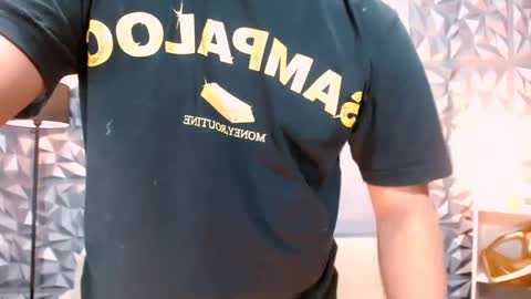 Snapshot of mister_officer chatting on 01.17.25 SAINT SACHI will make your day online show from 01.17.25