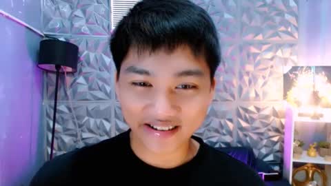 Snapshot of mister_officer chatting on 11.25.25 SAINT SACHI will make your day online show from 11.25.25