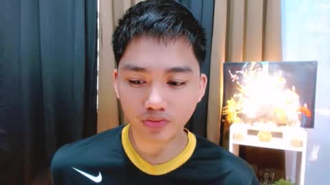 Snapshot of mister_officer chatting on 12.15.25 SAINT SACHI will make your day online show from 12.15.25