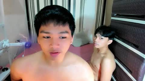 Snapshot of mister_officer chatting on 03.20.26 SAINT SACHI will make your day online show from 03.20.26