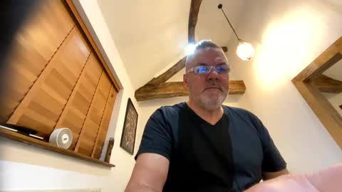 Snapshot of misterblivs chatting on 12.28.24 Misterblivs online show from 12.28.24
