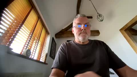 Snapshot of misterblivs chatting on 02.19.25 Misterblivs online show from 02.19.25
