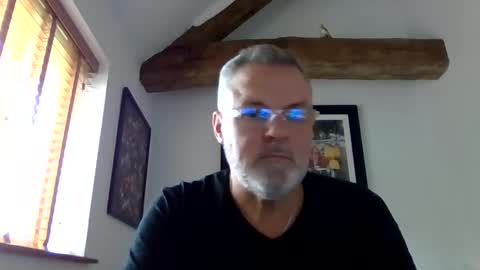 Snapshot of misterblivs chatting on 10.26.25 Misterblivs online show from 10.26.25