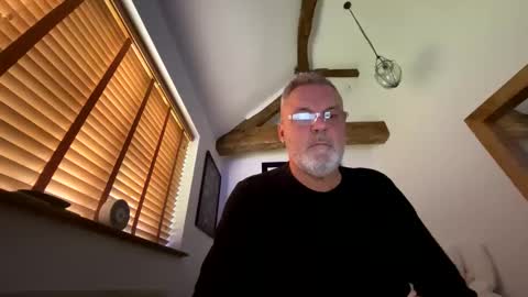 Misterblivs online show from 11.02.25