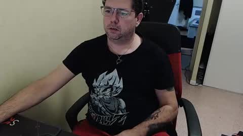 Snapshot of mistercoeur1 chatting on 12.21.24 mistercoeur online show from 12.21.24