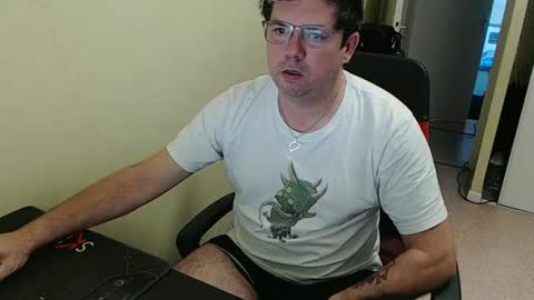 Snapshot of mistercoeur1 chatting on 01.15.25 mistercoeur online show from 01.15.25