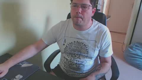 Snapshot of mistercoeur1 chatting on 02.19.25 mistercoeur online show from 02.19.25