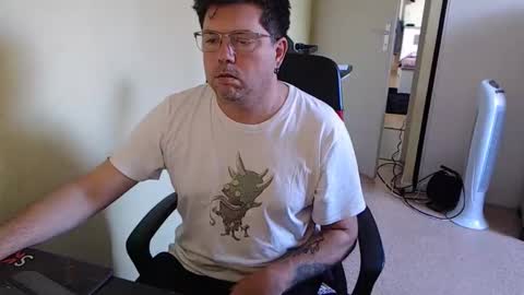 Snapshot of mistercoeur1 chatting on 10.11.25 mistercoeur online show from 10.11.25