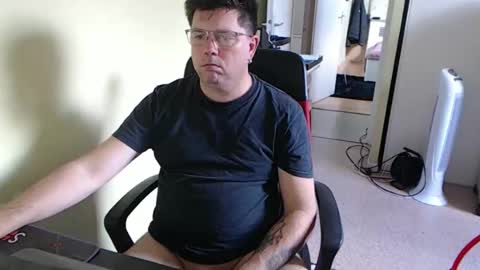 Snapshot of mistercoeur1 chatting on 10.21.25 mistercoeur online show from 10.21.25