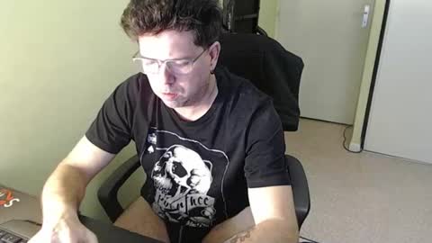 Snapshot of mistercoeur1 chatting on 02.02.26 mistercoeur online show from 02.02.26