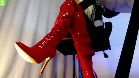 Snapshot of mistress__alice_ chatting on 03.23.26 Mistress Alice online show from 03.23.26