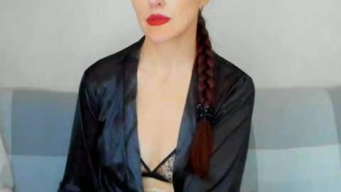 Snapshot of mistress_ass chatting on 06.18.26 Victoria Eden online show from 06.18.26