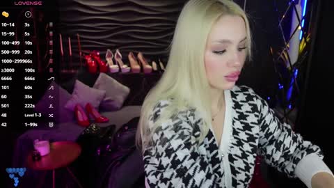 Darsy online show from 12.17.24