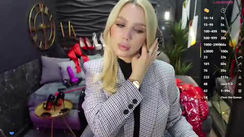 Darsy online show from 02.11.25