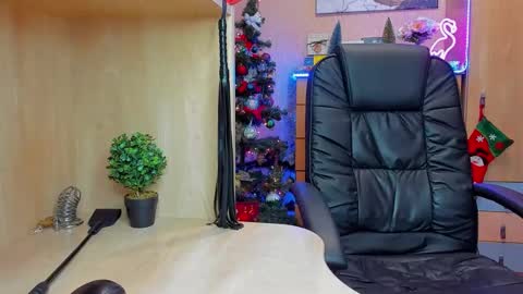 Mistress Kristi online show from 01.13.25