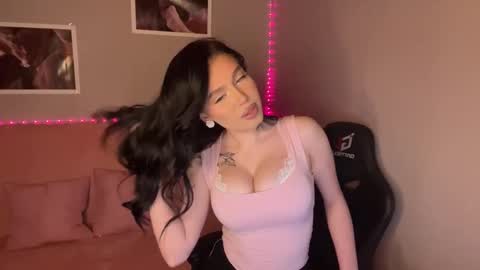 Mia online show from 09.12.25