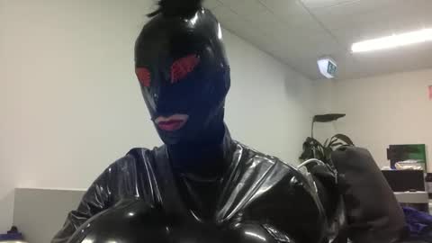 Snapshot of mistresslatexxx chatting on 03.23.26 Bianca online show from 03.23.26