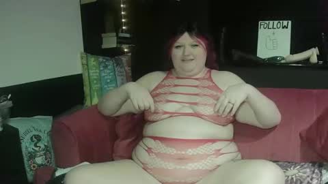 Snapshot of mistresslillie chatting on 04.17.26 mistresslillie online show from 04.17.26