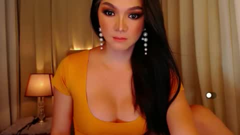Leah online show from 04.17.26