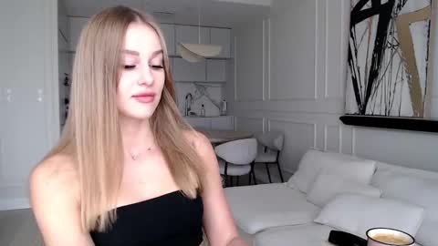 mistressuniverse online show from 10.08.25