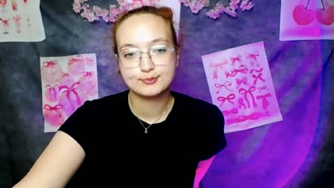 Snapshot of mistyrosee chatting on 06.18.26 Aria online show from 06.18.26