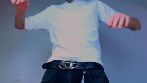 MitchelKors online show from 04.24.26