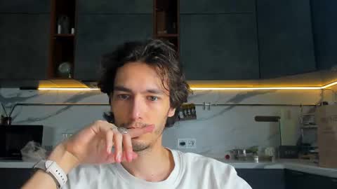 Snapshot of mitchelkurse chatting on 07.24.26 MitchelKurse online show from 07.24.26