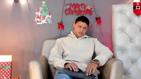 Snapshot of mitchellburns chatting on 12.15.24 mitchell online show from 12.15.24