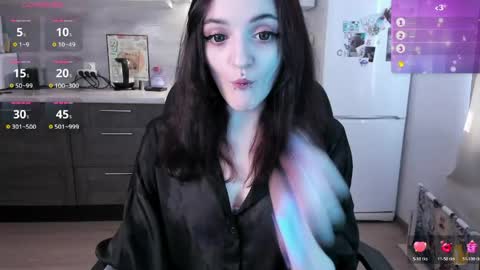 lina online show from 04.14.26