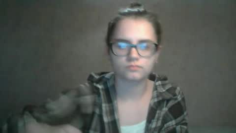 Snapshot of miyabe chatting on 12.08.24 Milana online show from 12.08.24