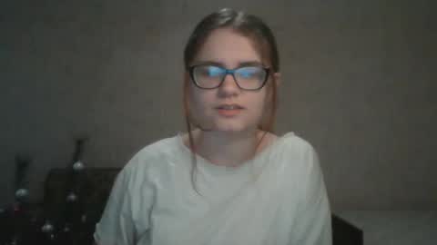 Snapshot of miyabe chatting on 01.15.25 Milana online show from 01.15.25
