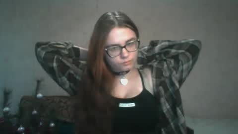 Snapshot of miyabe chatting on 01.26.25 Milana online show from 01.26.25