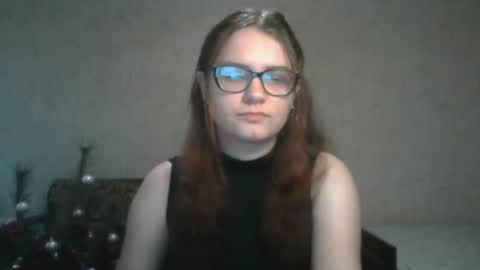 Snapshot of miyabe chatting on 02.01.25 Milana online show from 02.01.25