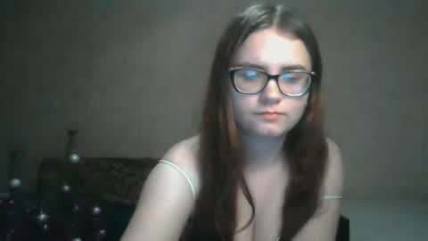 Snapshot of miyabe chatting on 02.03.25 Milana online show from 02.03.25