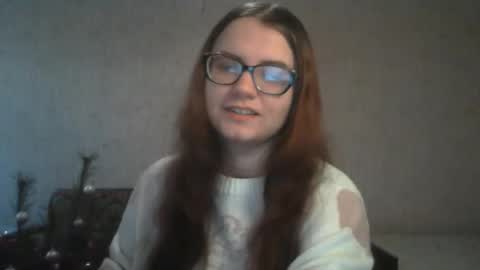 Snapshot of miyabe chatting on 02.08.25 Milana online show from 02.08.25