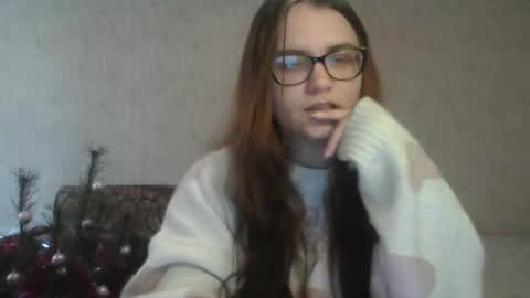 Snapshot of miyabe chatting on 02.09.25 Milana online show from 02.09.25