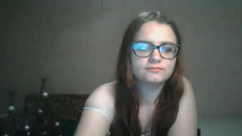 Snapshot of miyabe chatting on 02.10.25 Milana online show from 02.10.25