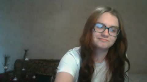 Snapshot of miyabe chatting on 02.11.25 Milana online show from 02.11.25