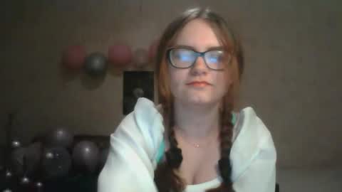 Snapshot of miyabe chatting on 02.28.25 Milana online show from 02.28.25