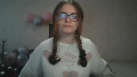 Snapshot of miyabe chatting on 03.01.25 Milana online show from 03.01.25