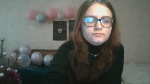 Snapshot of miyabe chatting on 03.03.25 Milana online show from 03.03.25