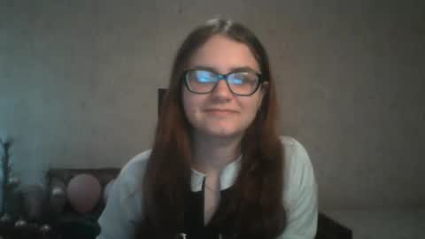 Snapshot of miyabe chatting on 03.11.25 Milana online show from 03.11.25